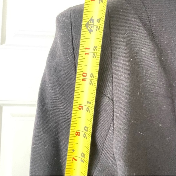 URBAN BEHAVIOR BLACK SHOULDER PADS BLAZER SIZE S - Picture 9 of 10